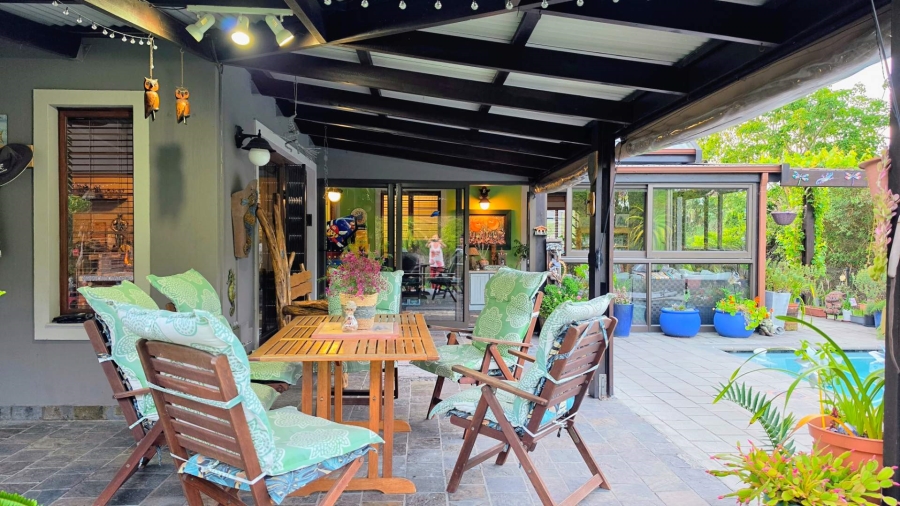 3 Bedroom Property for Sale in Brenton On Lake Western Cape